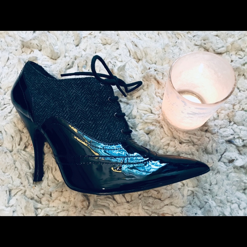 Guess Dress Booties